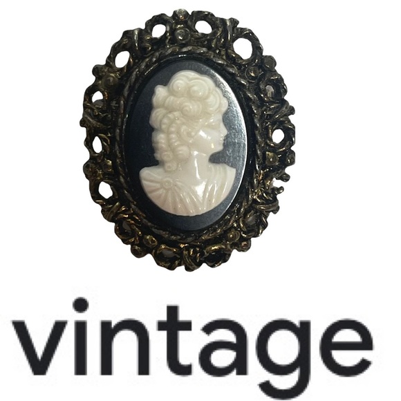 Vintage Oval Brass/Ivory Cameo Pin - Picture 3 of 12